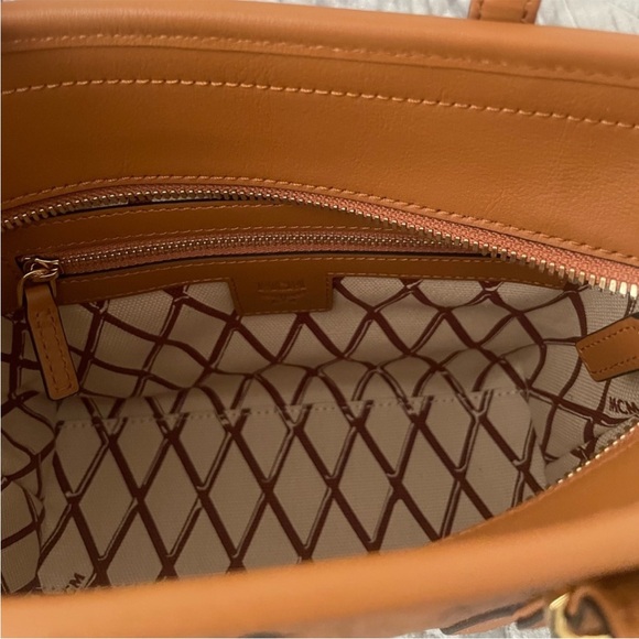 🍒 MCM Toni Mini Visetos Shopper Tote Cognac NWT - Picture 8 of 16